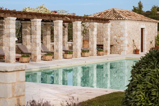 Villa Dwell