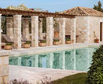 Villa Dwell