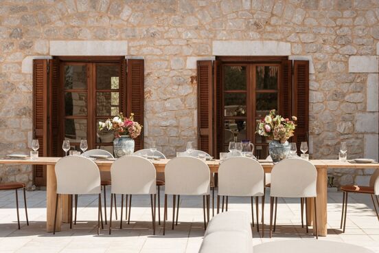Villa Dwell