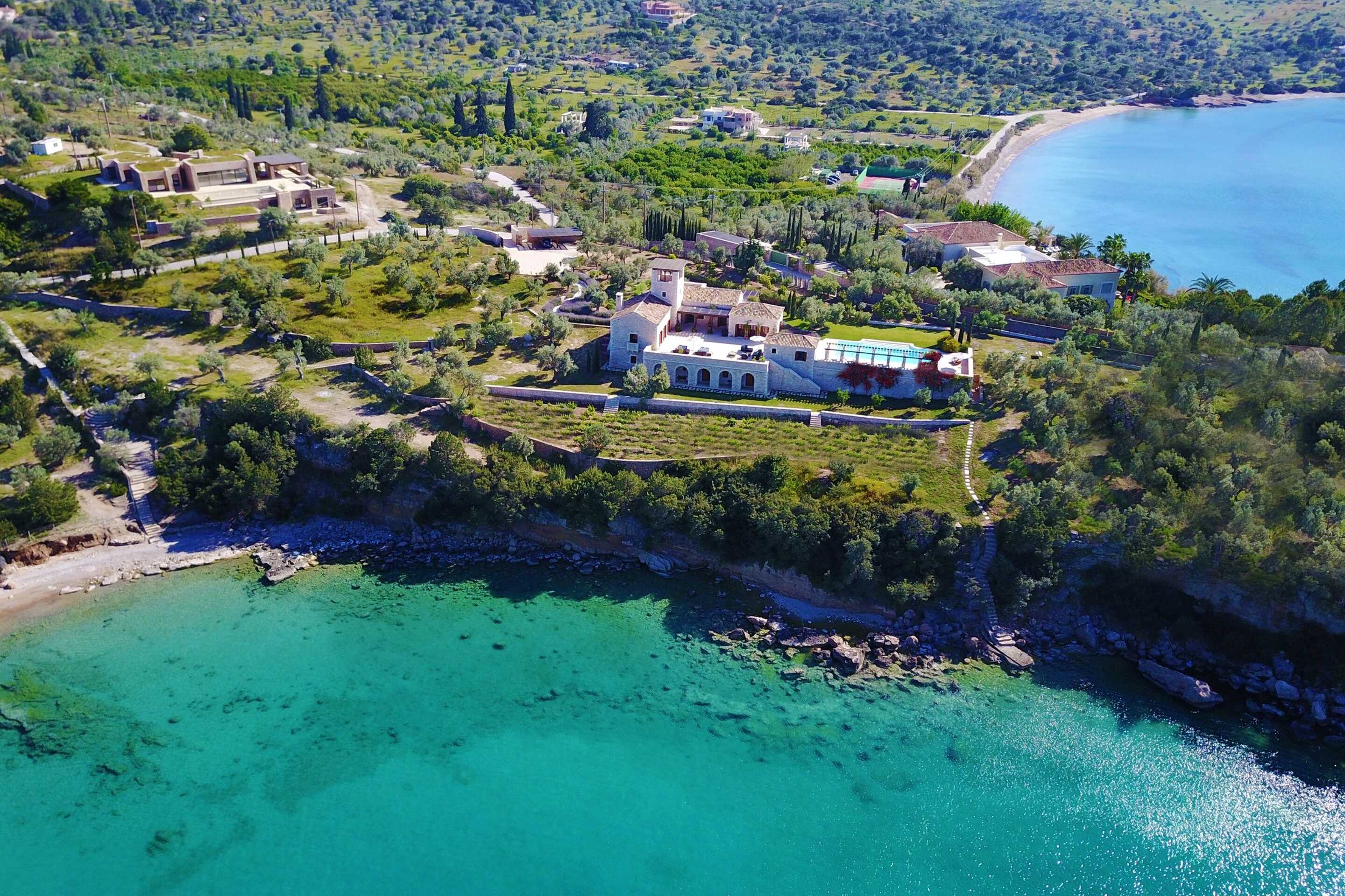 Villa Dwell