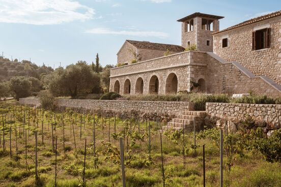 Villa Dwell