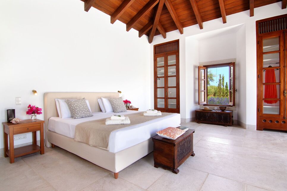 Villa Dwell