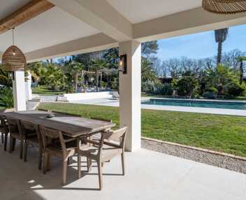 Villa Louvia