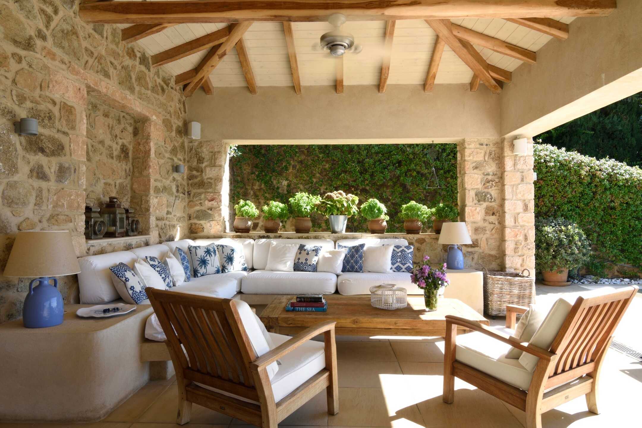 Villa Mercury I