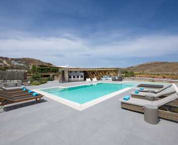Villa Loukianos