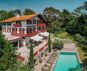 Villa Isatzia