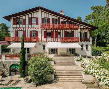 Villa Isatzia