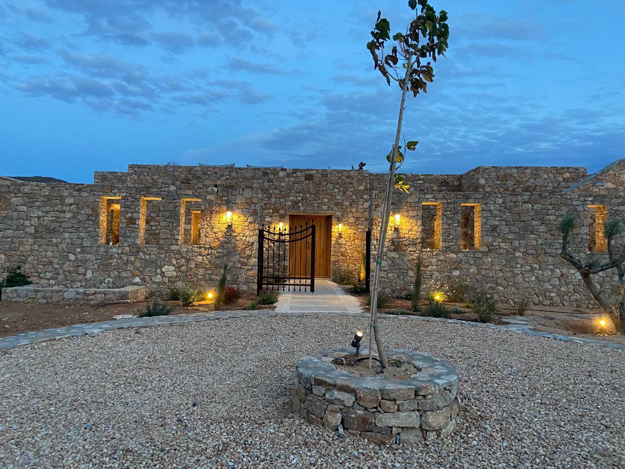 Villa Theros