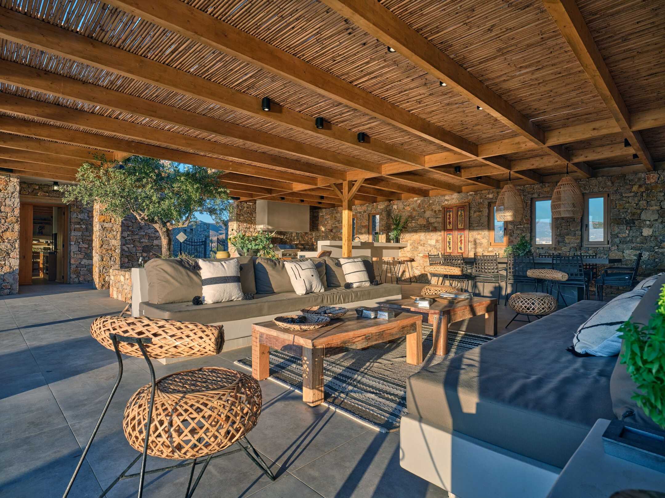 Villa Theros