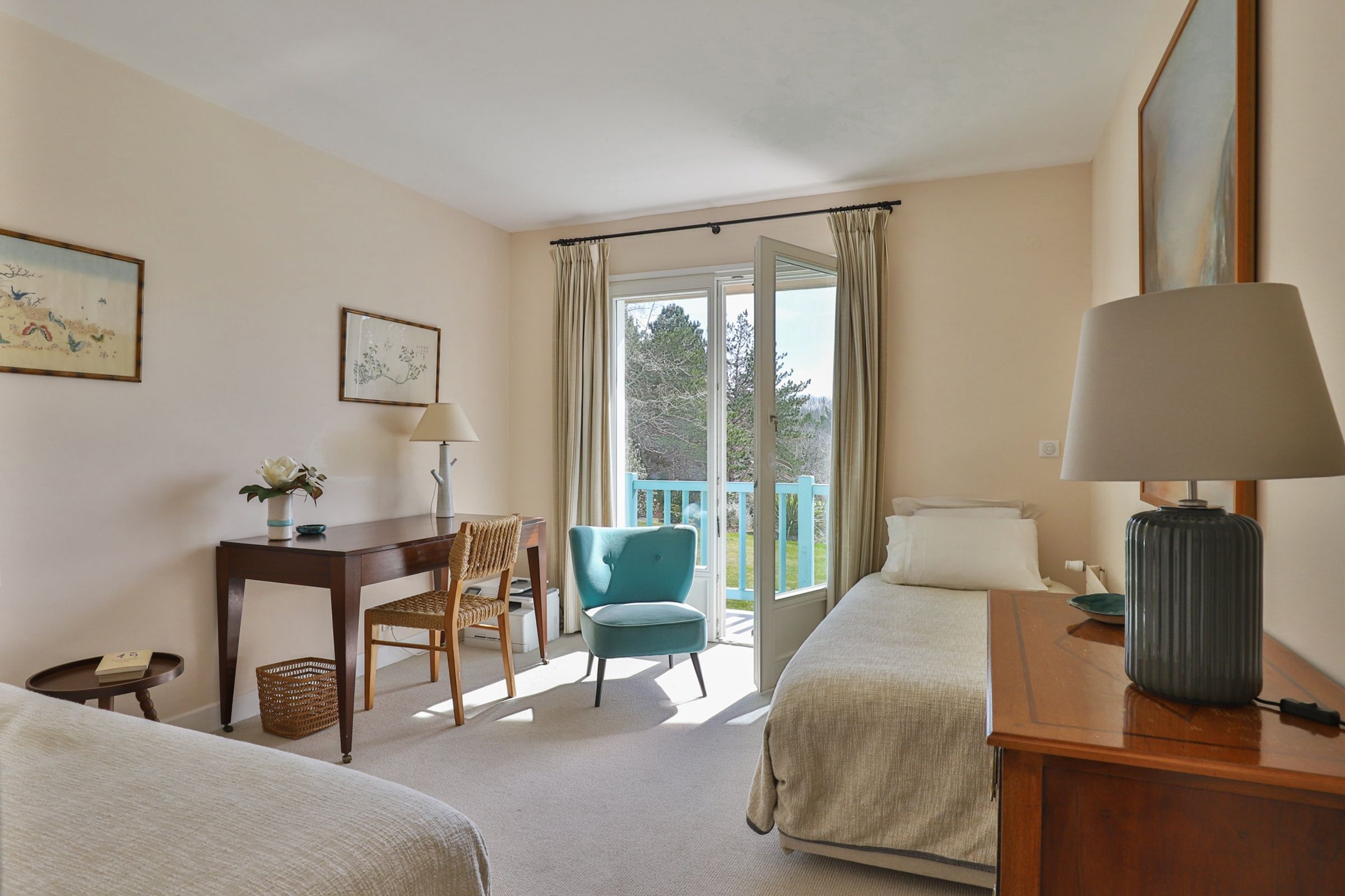 Bedroom for adults 3