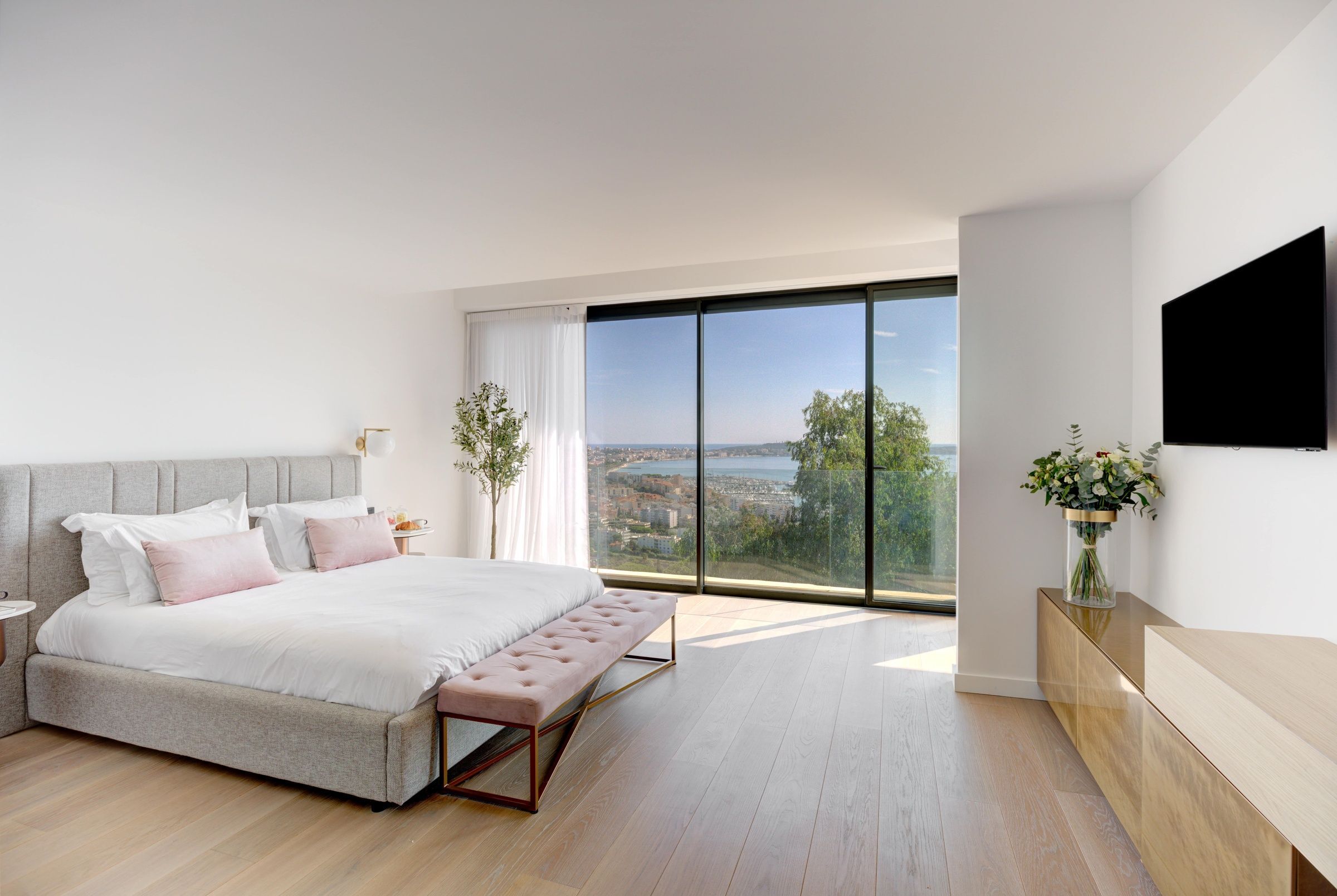 Bedroom for adults 3