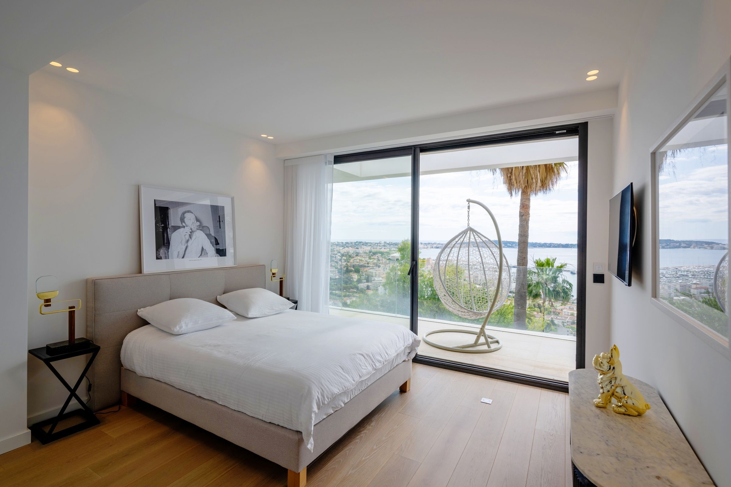 Bedroom for adults 5