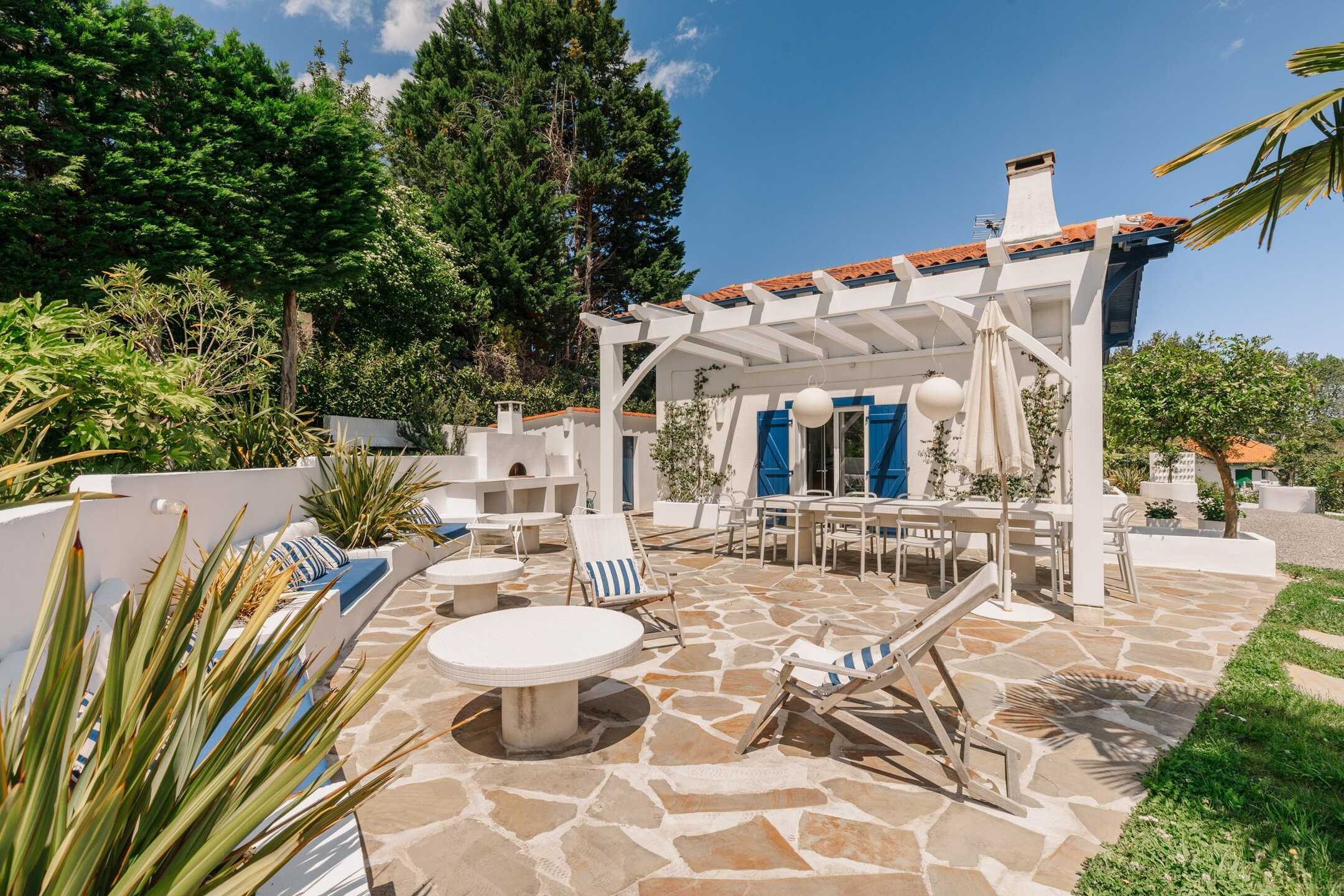 Villa Olatua