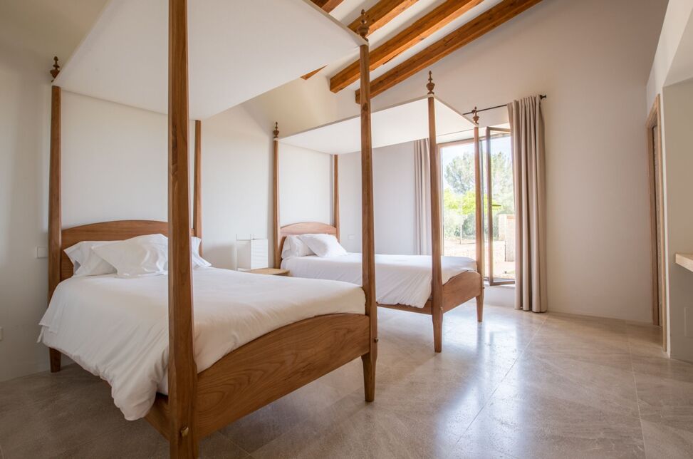 Villa Vanity