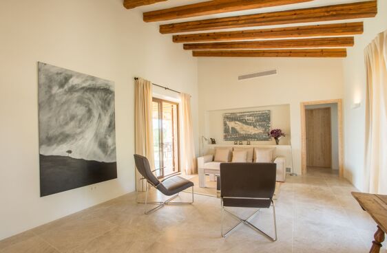 Villa Vanity