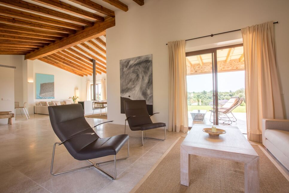 Villa Vanity