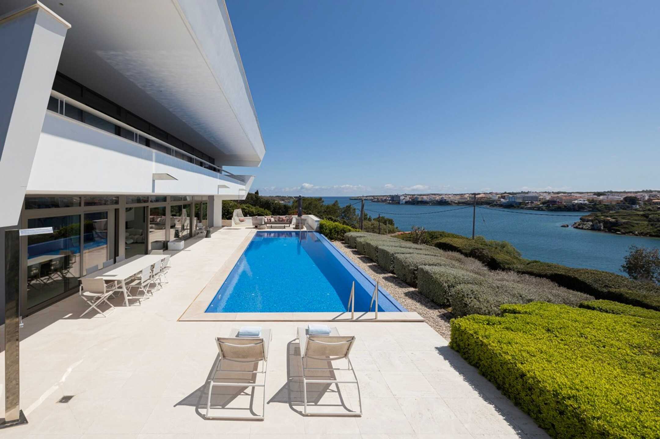 Villa Navis