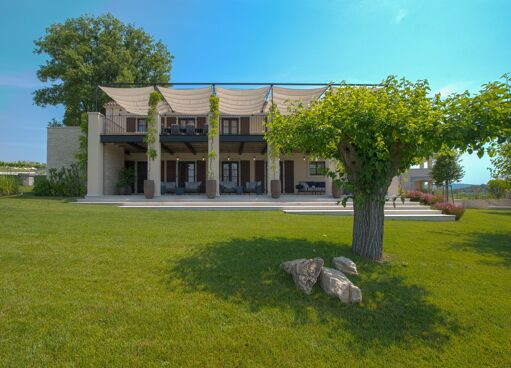 Loza Estate