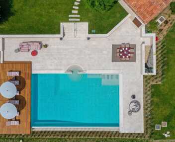 Loza Estate