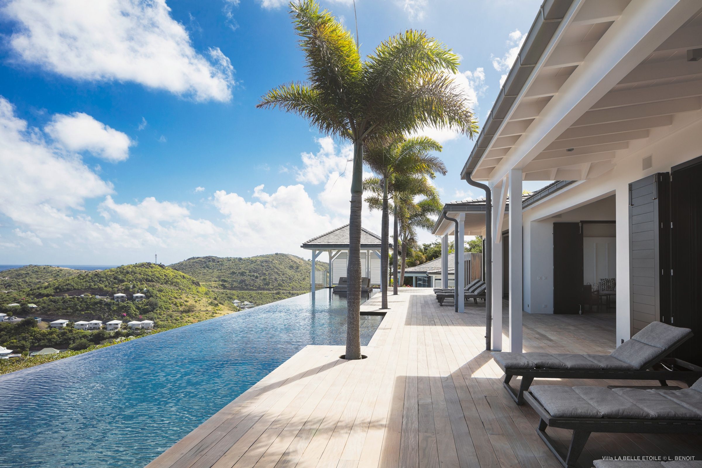 Find the best luxury villa on the exclusive island of St Barths.