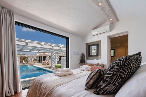 Villa Acacia
