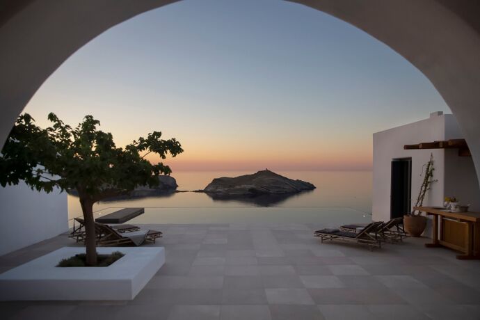 Villa Ione