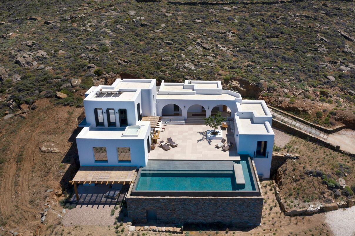 Villa Ione
