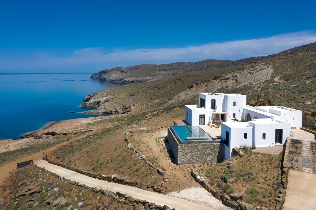 Villa Ione