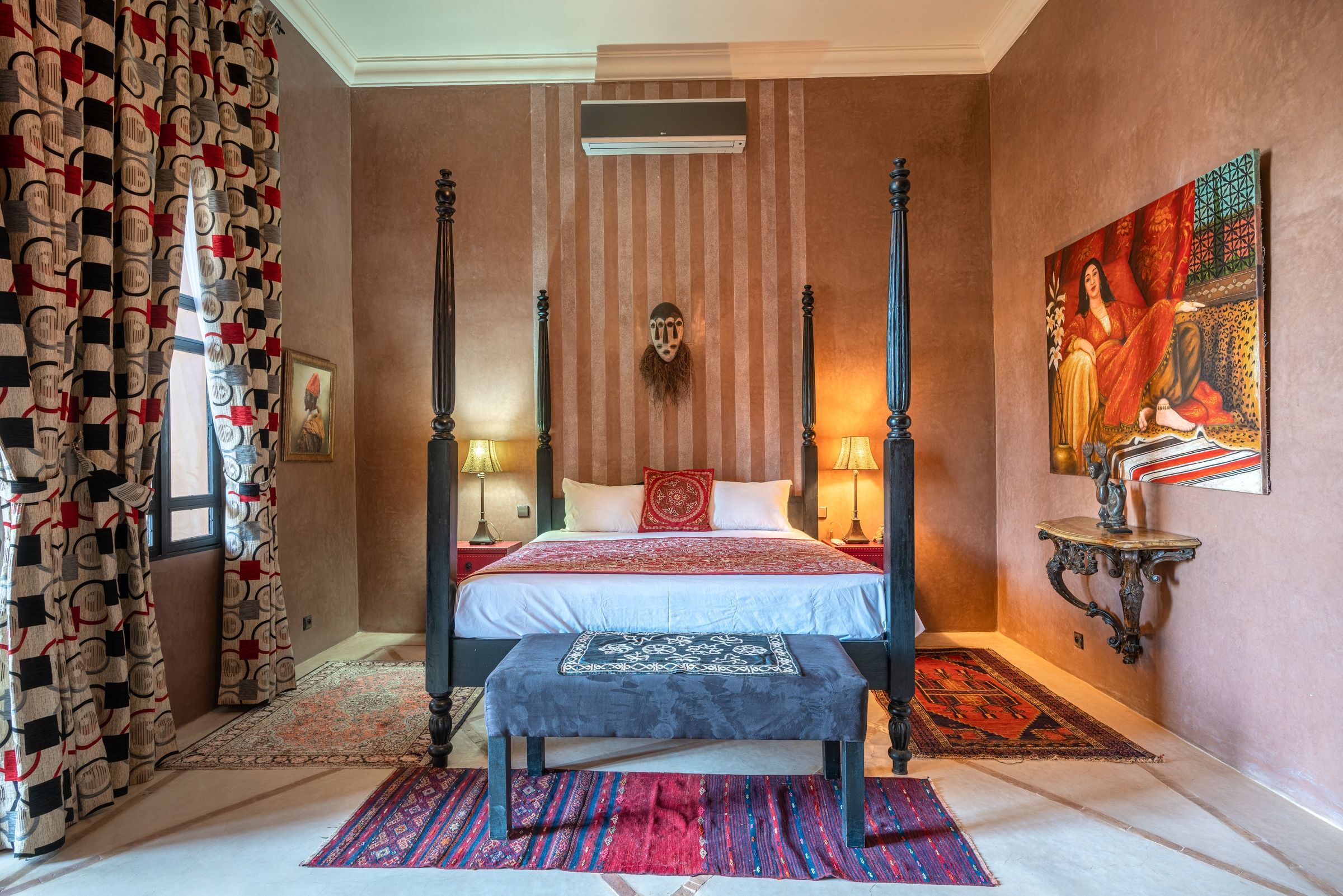 Junior suite 2 - Chocolate bedroom