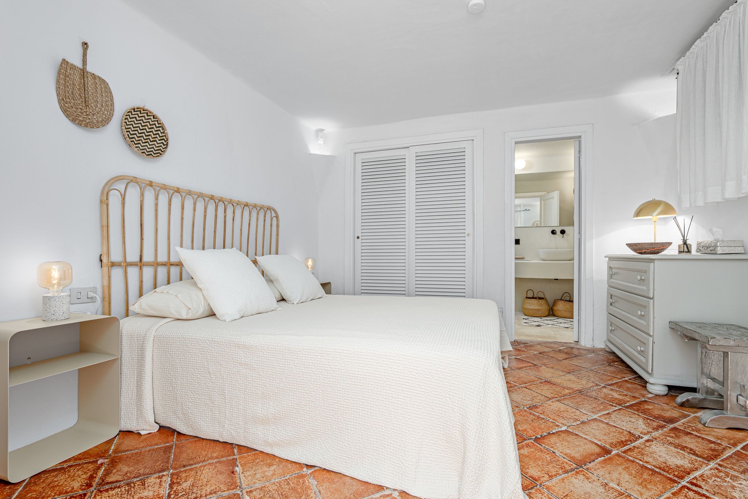 Bedroom 6 - Pool area