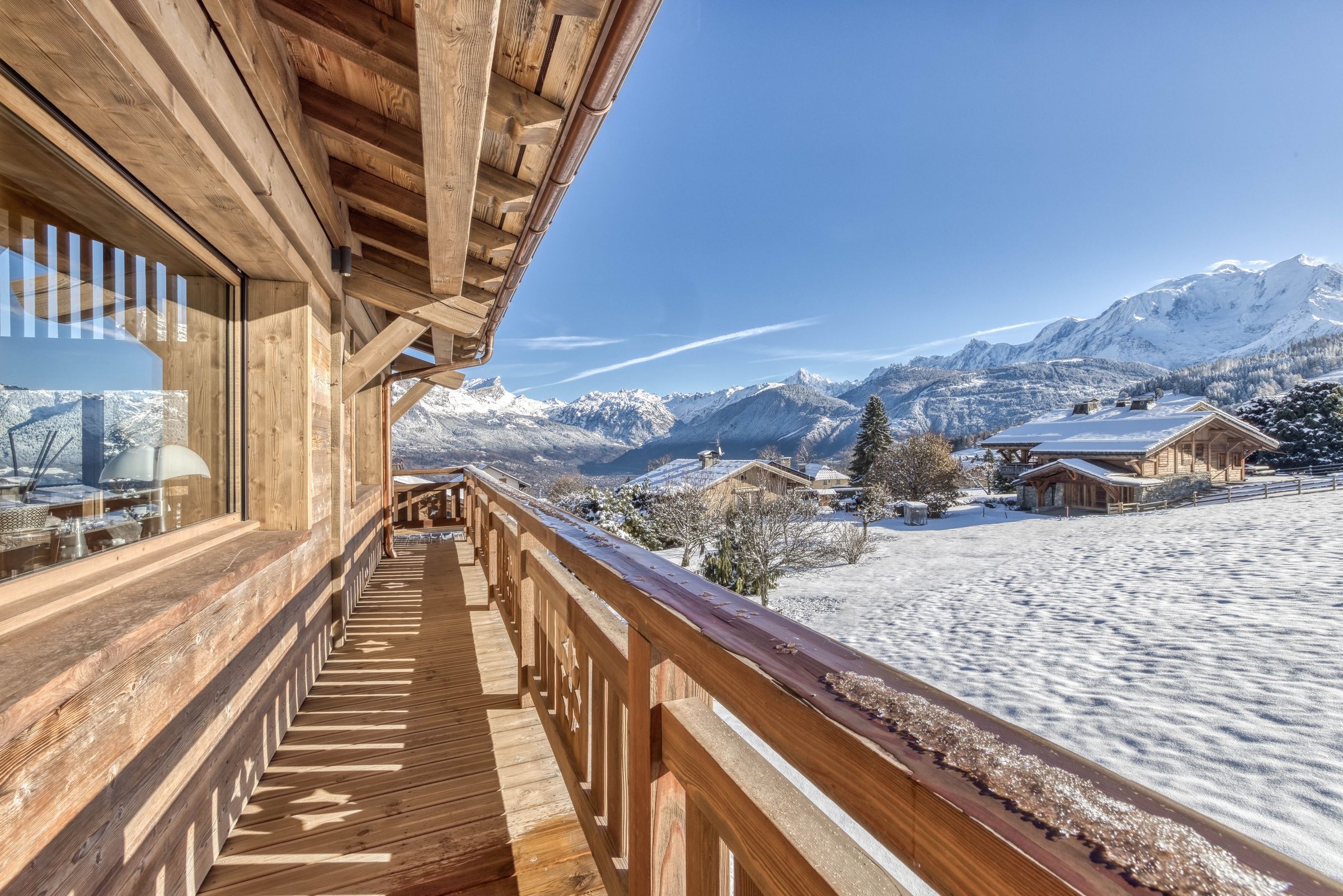 Chalet White Paradise