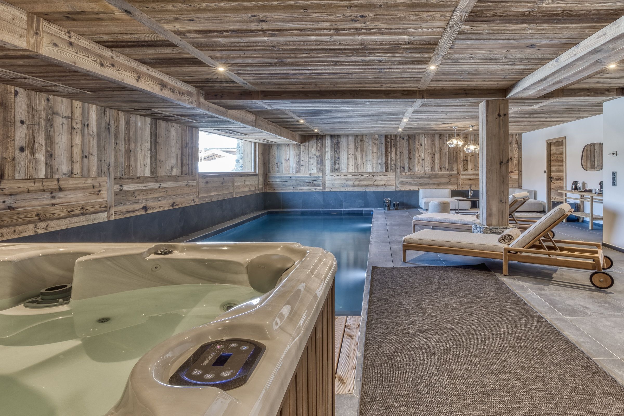 Chalet White Paradise