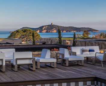Azzu Resort