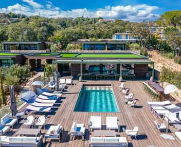 Azzu Resort