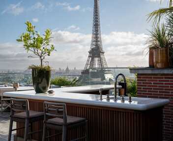 Rooftop Eiffel