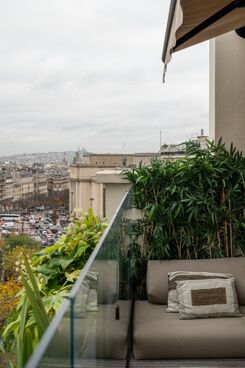 Rooftop Eiffel