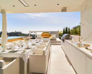 Villa Theia