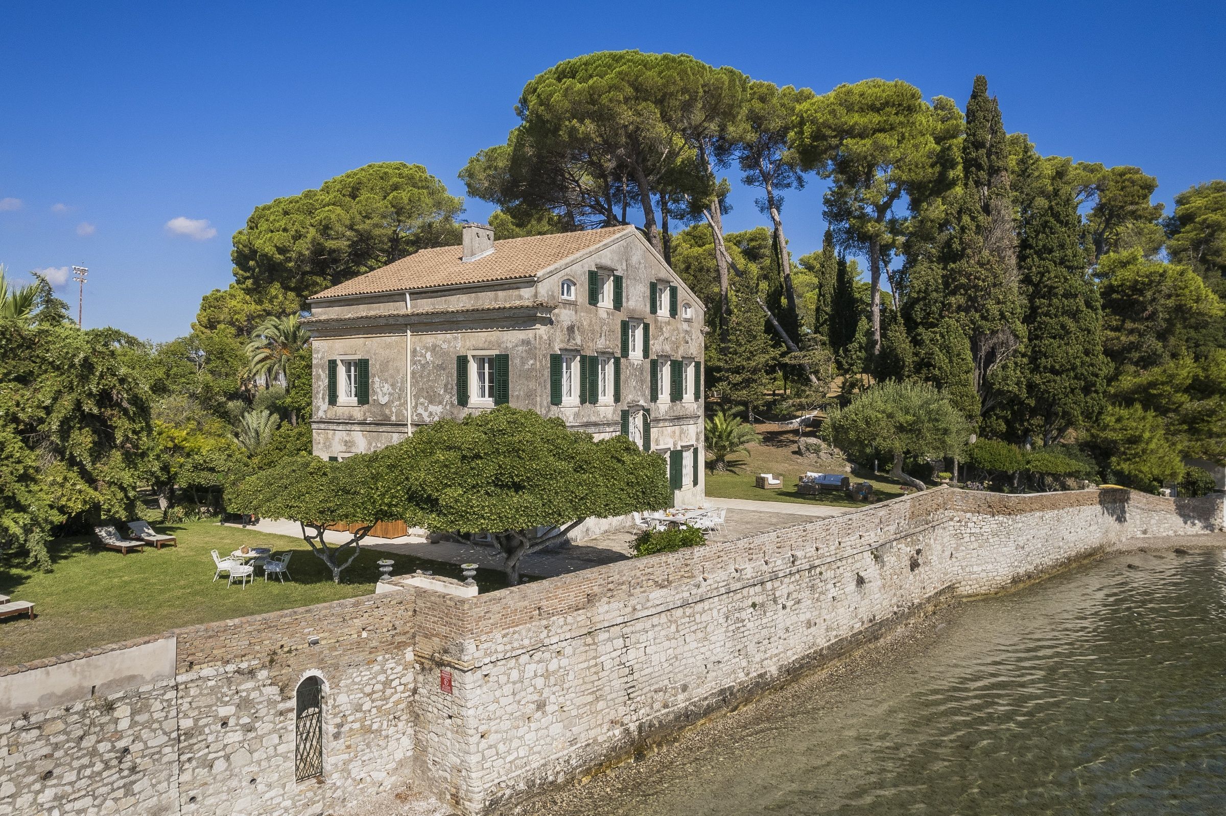 Villa Adelina