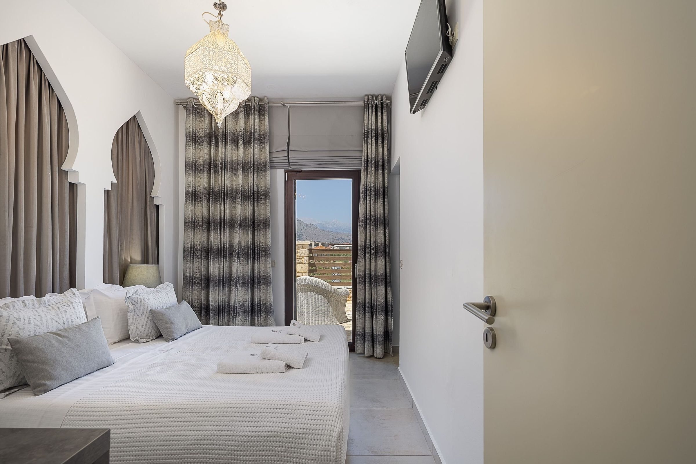 Main building - Bedroom 2