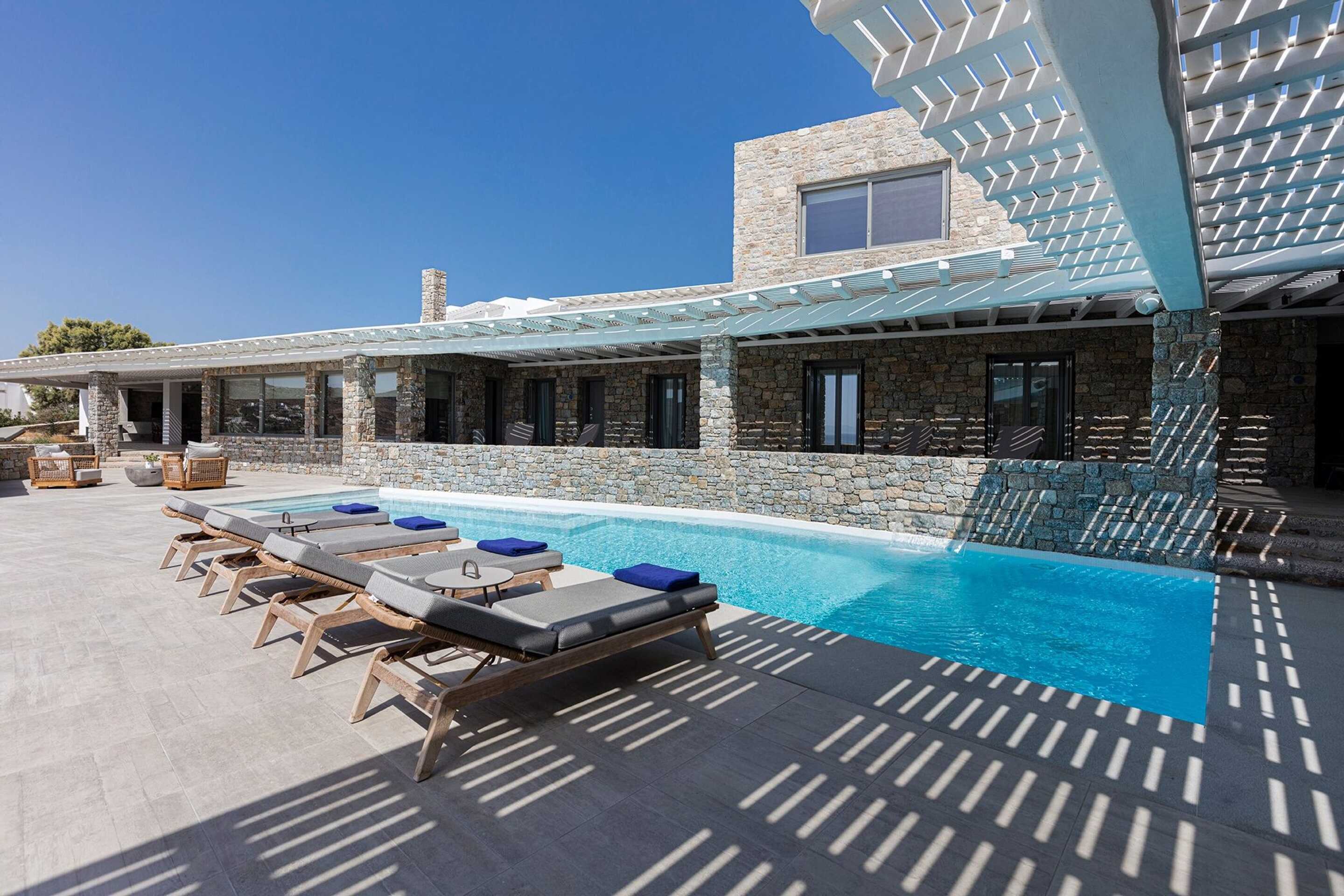 Villa Tayla