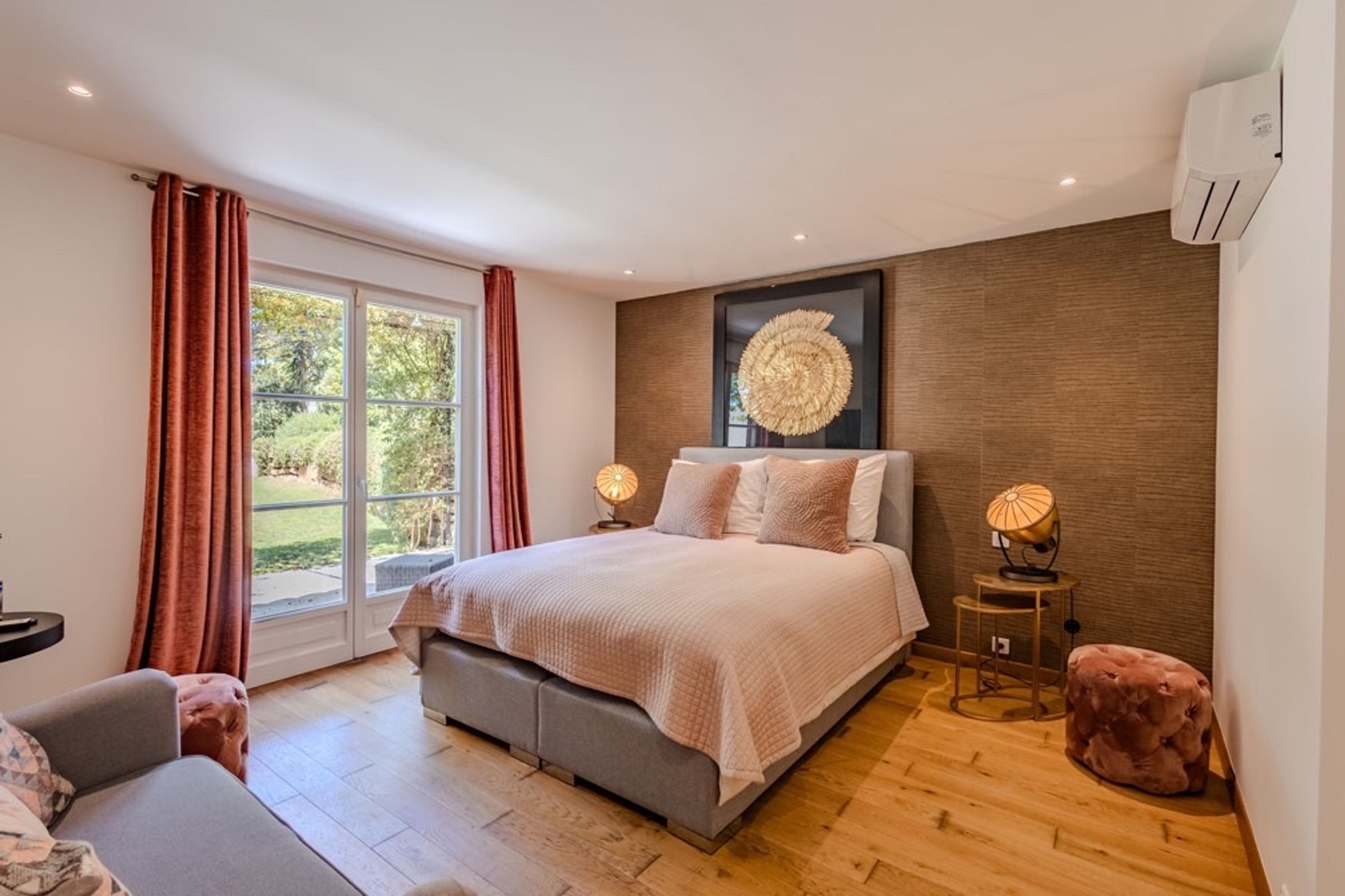 Studio - Bedroom 7