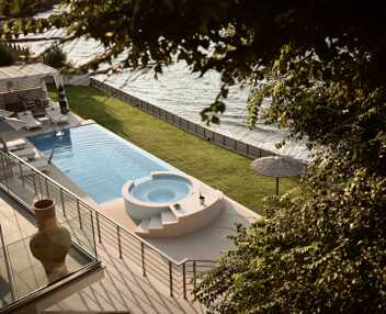 Villa Nacra