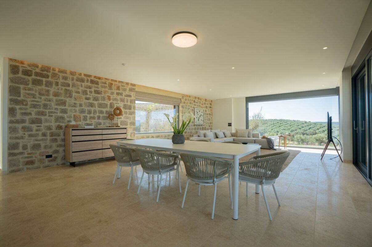 Villa Obsidian