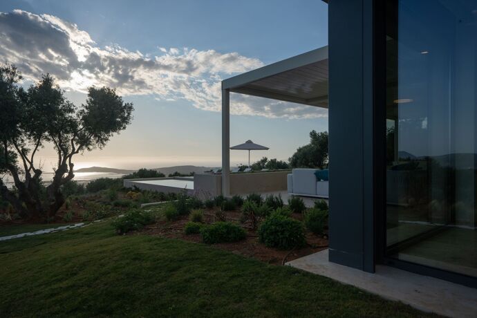 Villa Obsidian