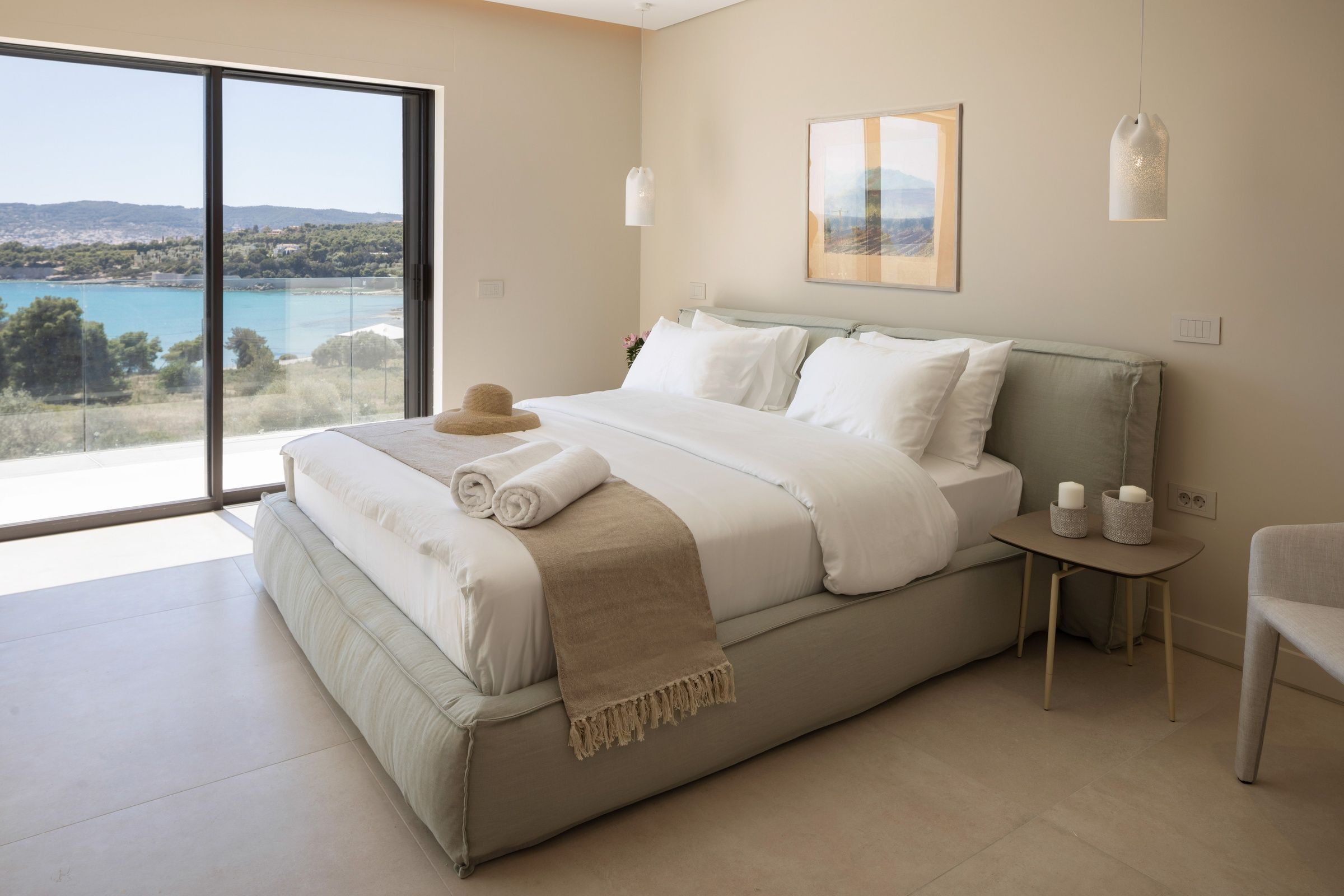 Master bedroom 1 - Mainhouse