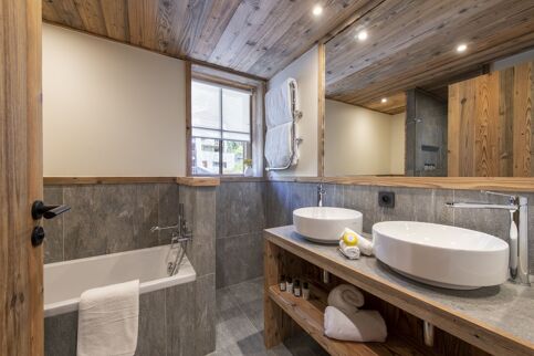 Arolay Penthouse