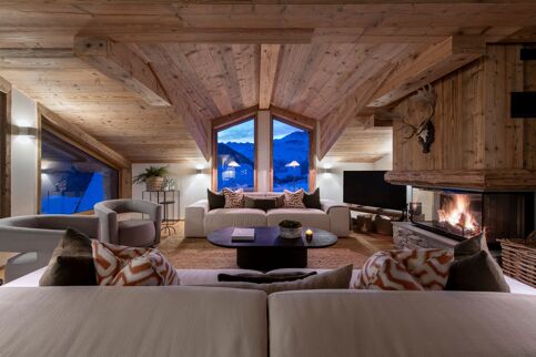 Arolay Penthouse