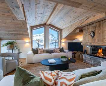 Arolay Penthouse