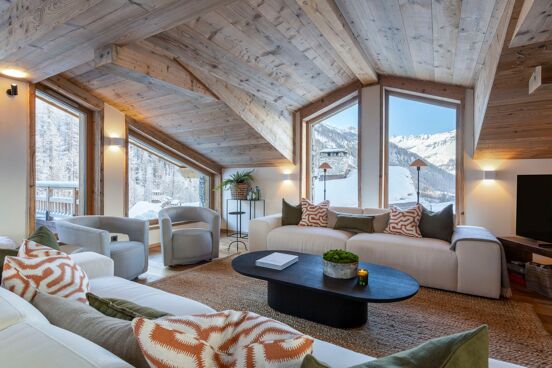 Arolay Penthouse