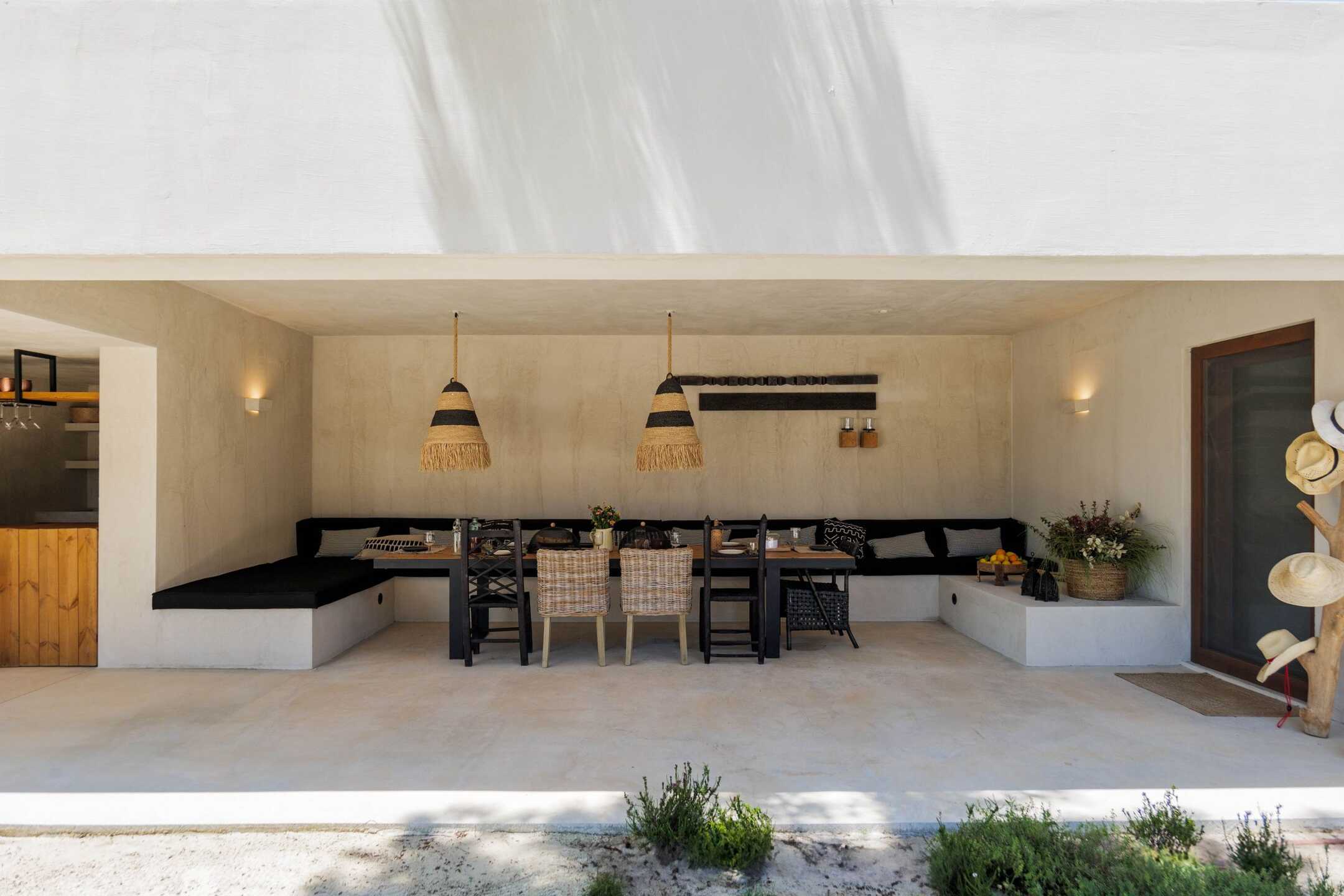 Villa Sandstone